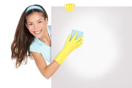 Local oven cleaner working in a Finchley kitchen